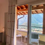 别墅 Panoramica Private Sleeps 8-by Italian *