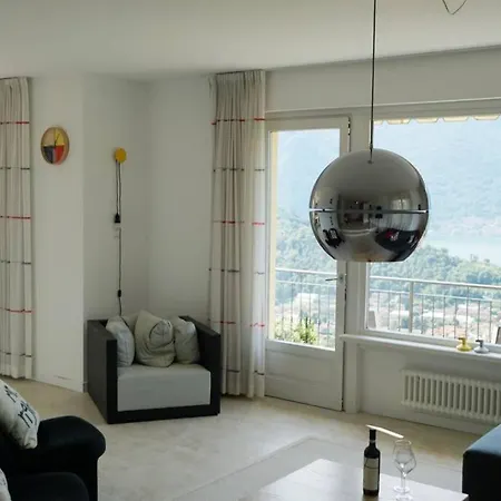 Panoramica Private Sleeps 8-by Italian * Lenno