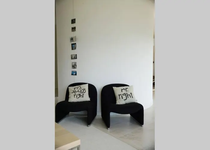 Vila Panoramica Private Sleeps 8-by Italian Lenno