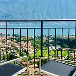 Panoramica Private Sleeps 8-by Italian * レンノ