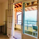 Panoramica Private Sleeps 8-by Italian