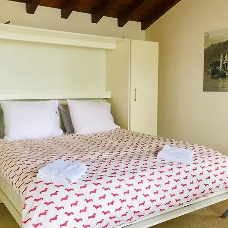 Panoramica Private Sleeps 8-by Italian *