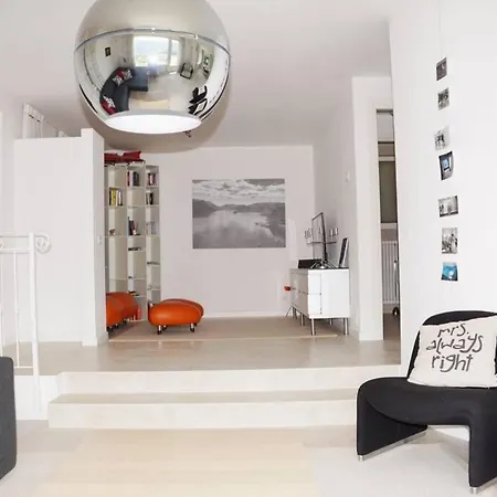 Panoramica Private Sleeps 8-by Italian Lenno