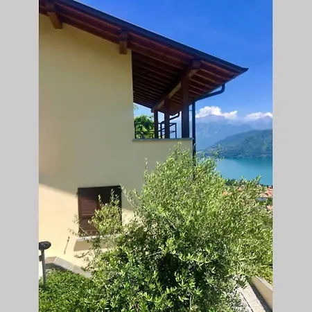 Panoramica Private Sleeps 8-by Italian Villa