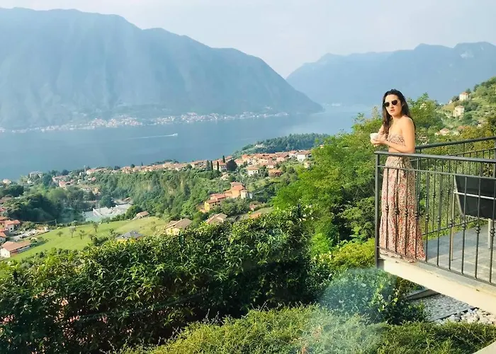 Villa Panoramica Private Sleeps 8-by Italian Lenno