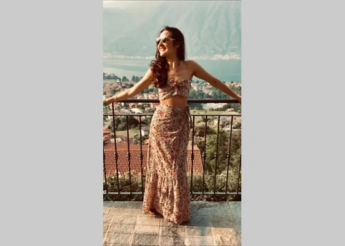 Panoramica Private Sleeps 8-by Italian Villa *