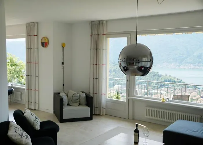 Panoramica Private Sleeps 8-by Italian * Lenno