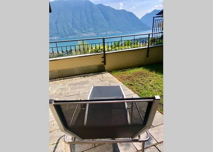 Panoramica Private Sleeps 8-by Italian Villa Lenno